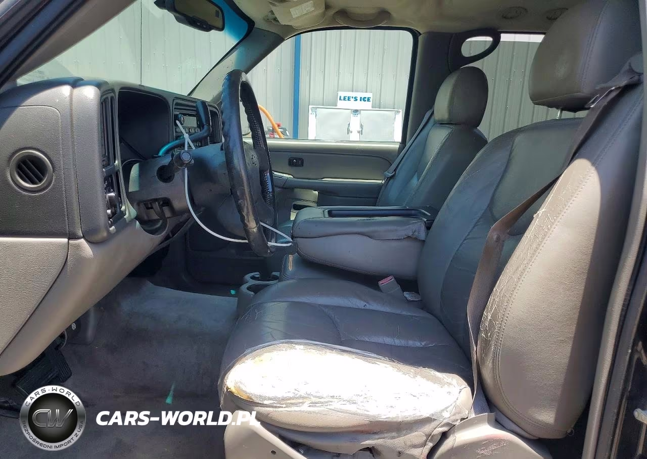 2004 Chevrolet Suburban C1500 VIN:1GNEC16ZX4J241788 - 7