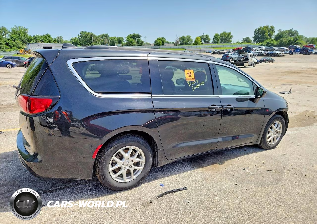 2021 Chrysler Voyager Lxi VIN:2C4RC1DGXMR516986 - 3