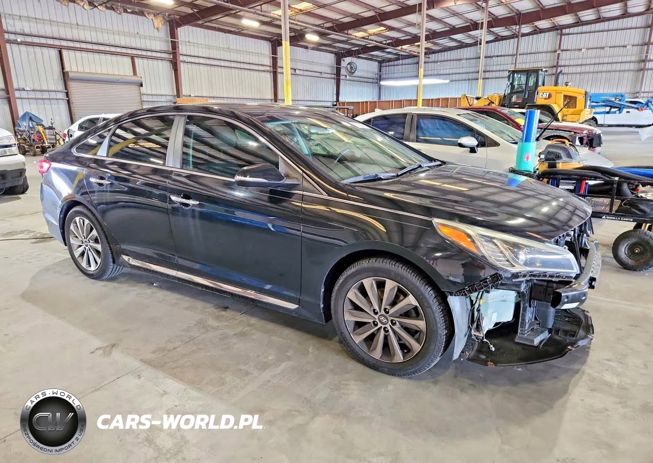 2017 Hyundai Sonata Sport VIN:5NPE34AF9HH453877 - 4