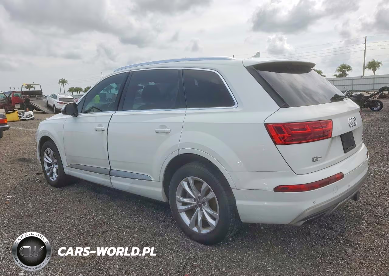 2017 Audi Q7 Premium Plus VIN:WA1LAAF75HD033692 - 2