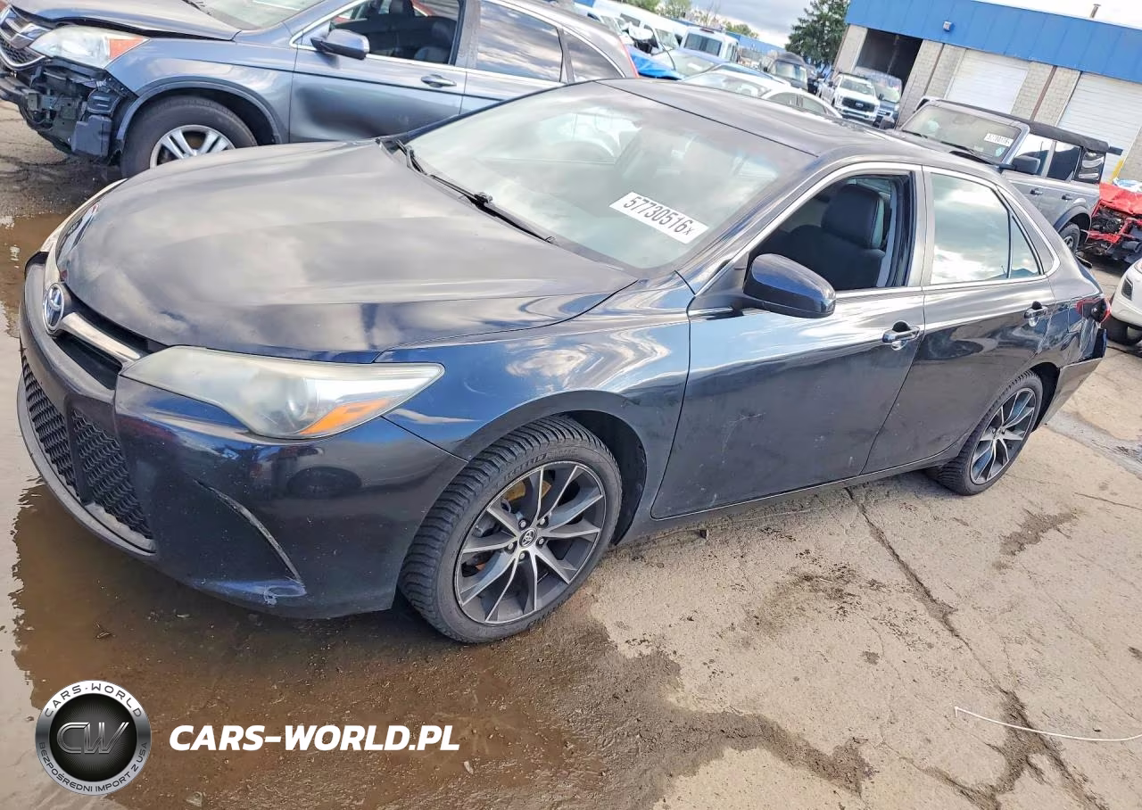 2015 Toyota Camry Xse