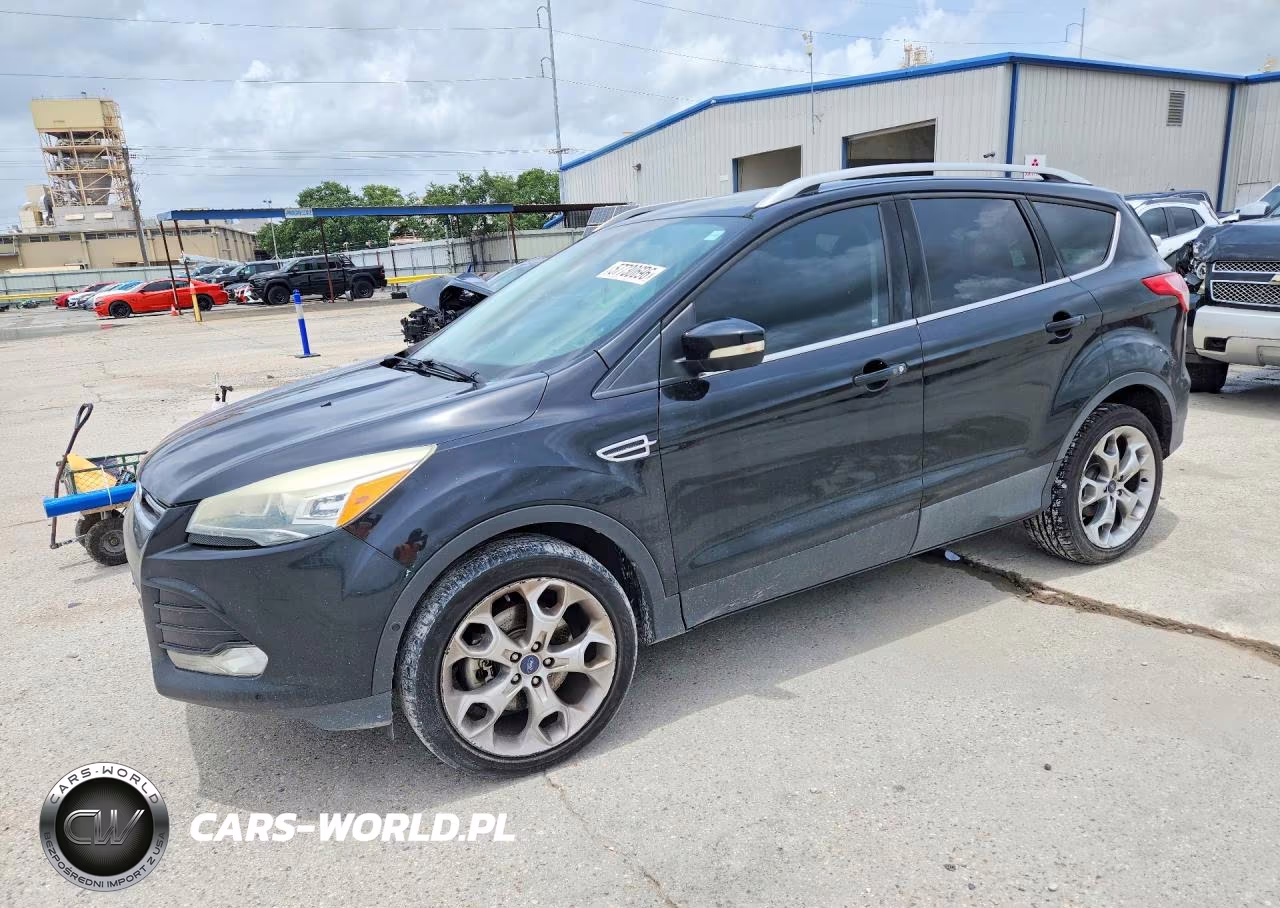 2016 Ford Escape Titanium – zdjęcie 1 z 13