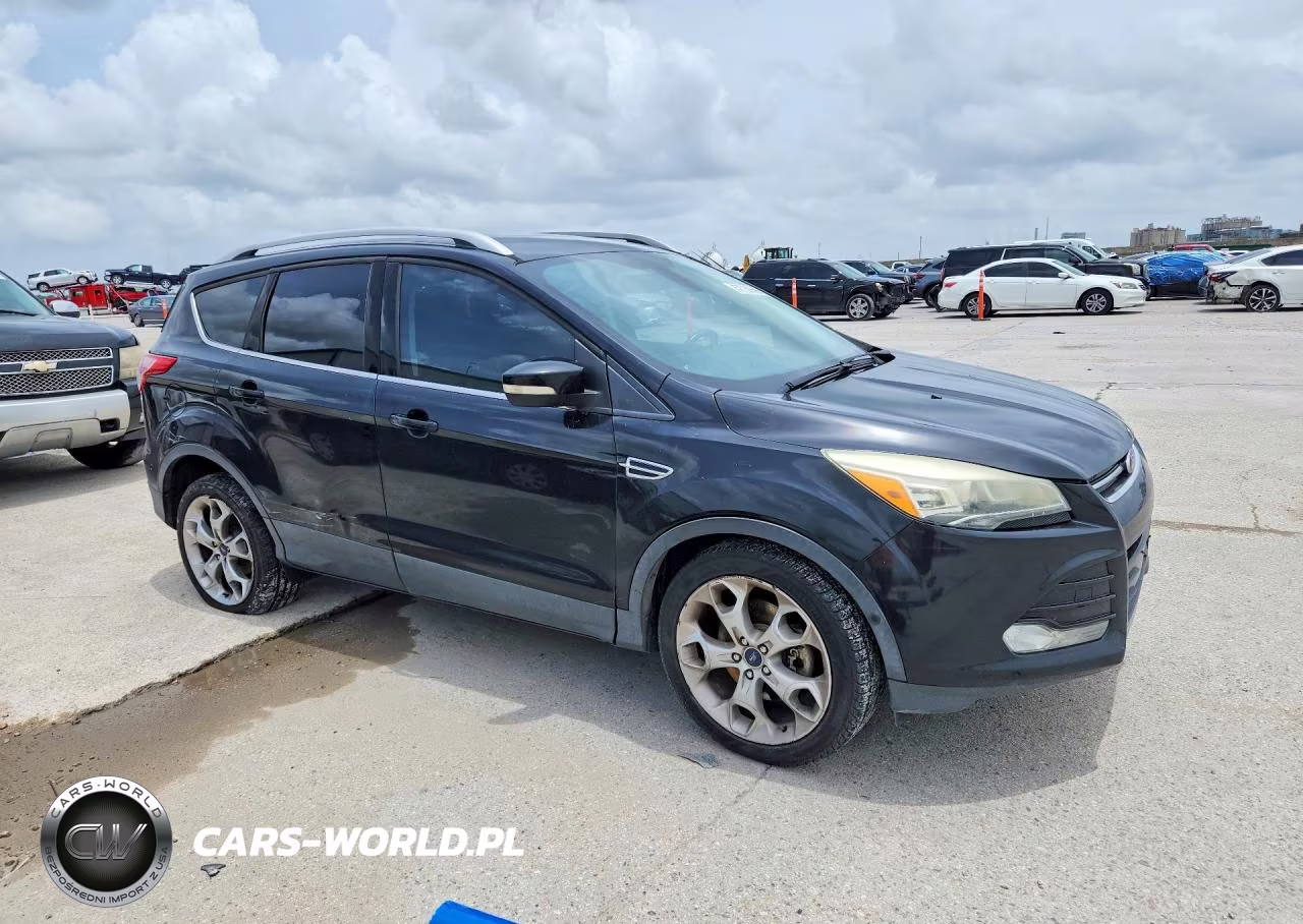 2016 Ford Escape Titanium VIN:1FMCU0J9XGUB36682 - 4