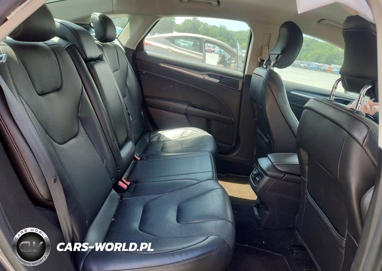 2014 Ford Fusion Titanium VIN:3FA6P0K97ER244582 - 10