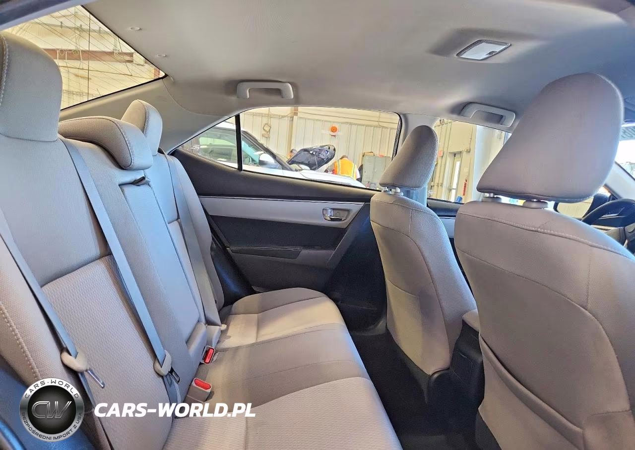 2015 Toyota Corolla Le VIN:5YFBURHE7FP303857 - 10