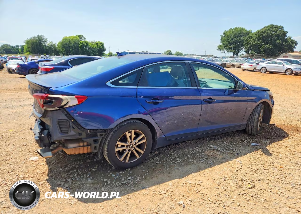 2016 Hyundai Sonata Se VIN:5NPE24AF1GH379713 - 3