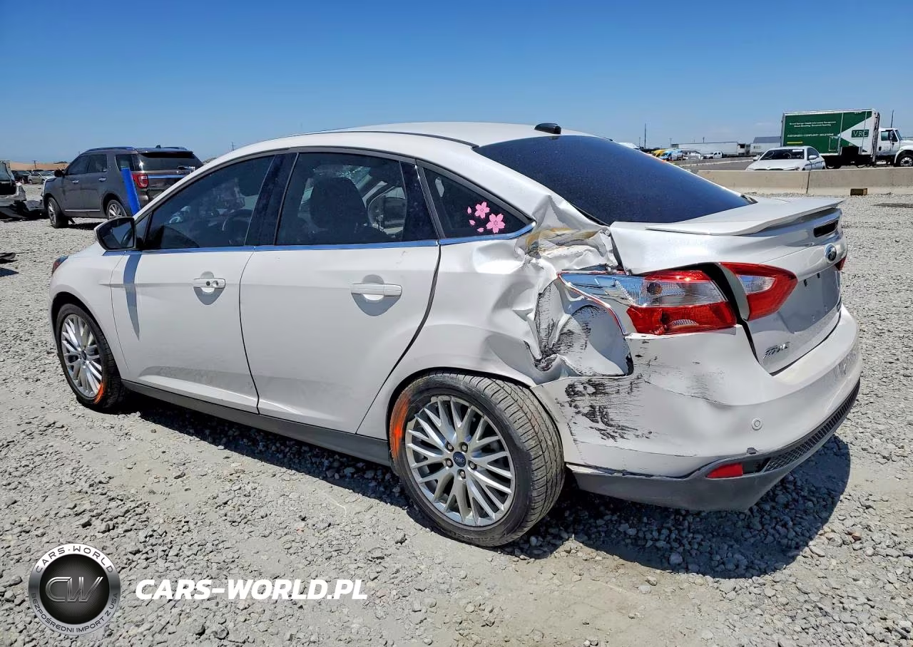 2013 Ford Focus Titanium VIN:1FADP3J23DL144862 - 2