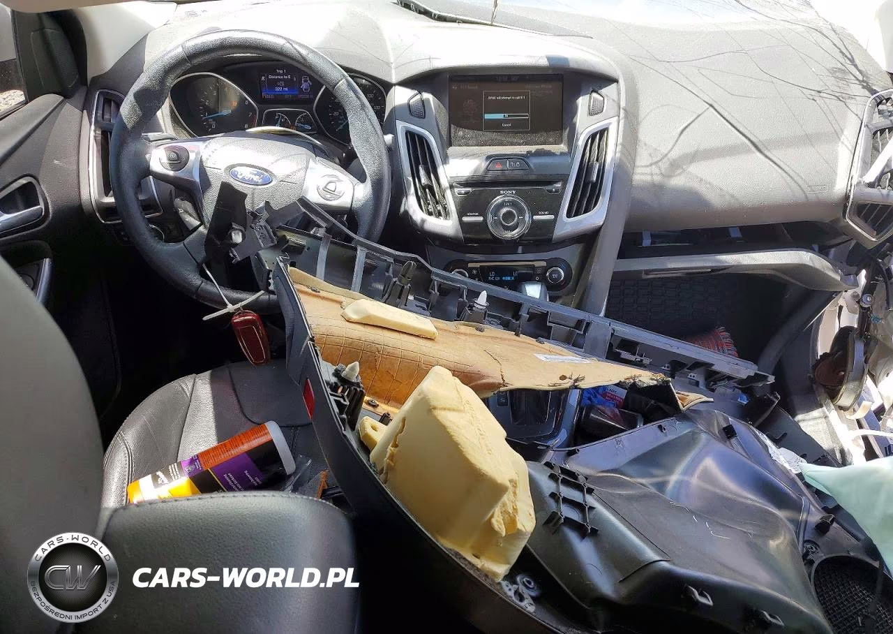 2013 Ford Focus Titanium VIN:1FADP3J23DL144862 - 8