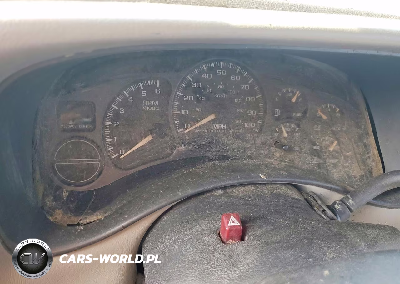 2002 GMC Yukon VIN:1GKEC13Z92R196410 - 9