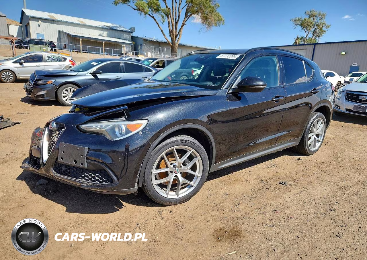 2018 Alfa Romeo Stelvio Sport