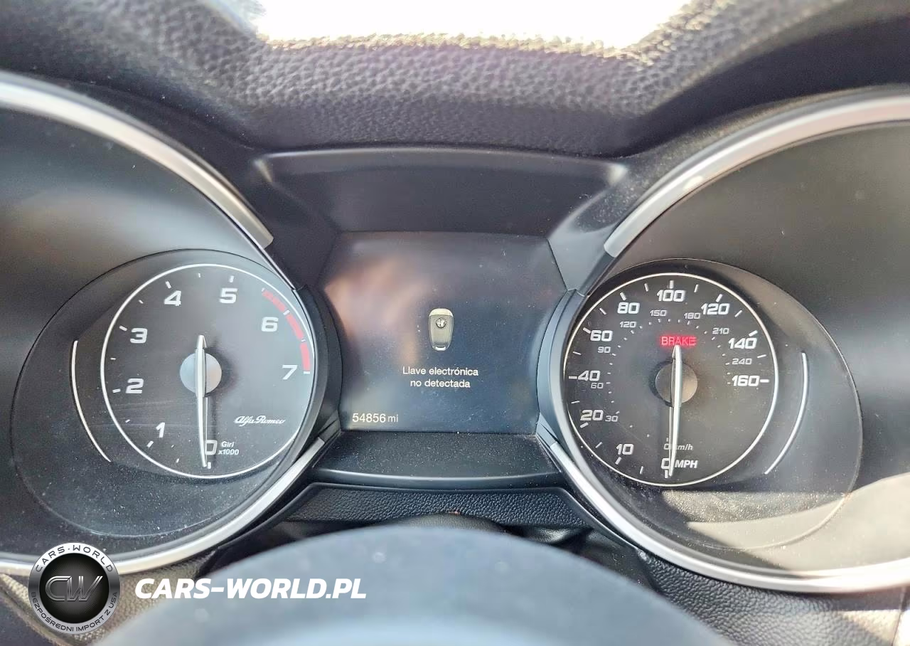 2018 Alfa Romeo Stelvio Sport VIN:ZASFAKPN2J7B91649 - 9