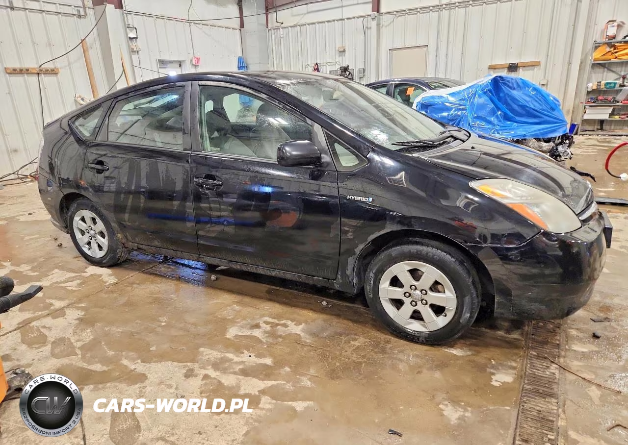2007 Toyota Prius Base VIN:JTDKB20U573293114 - 4