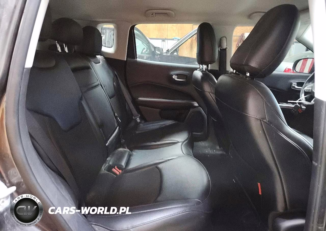 2019 Jeep Compass Trailhawk VIN:3C4NJDDB1KT747733 - 11