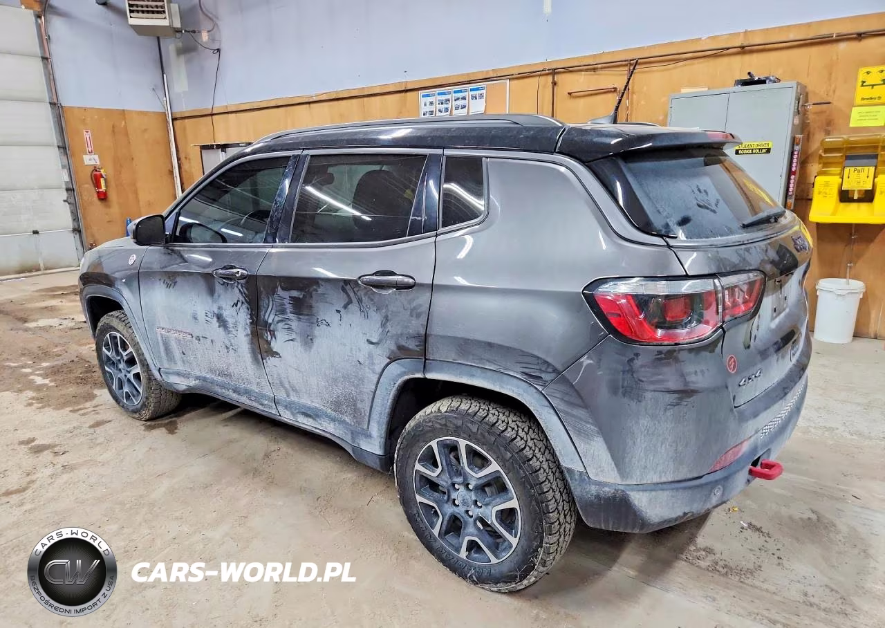 2019 Jeep Compass Trailhawk VIN:3C4NJDDB1KT747733 - 2