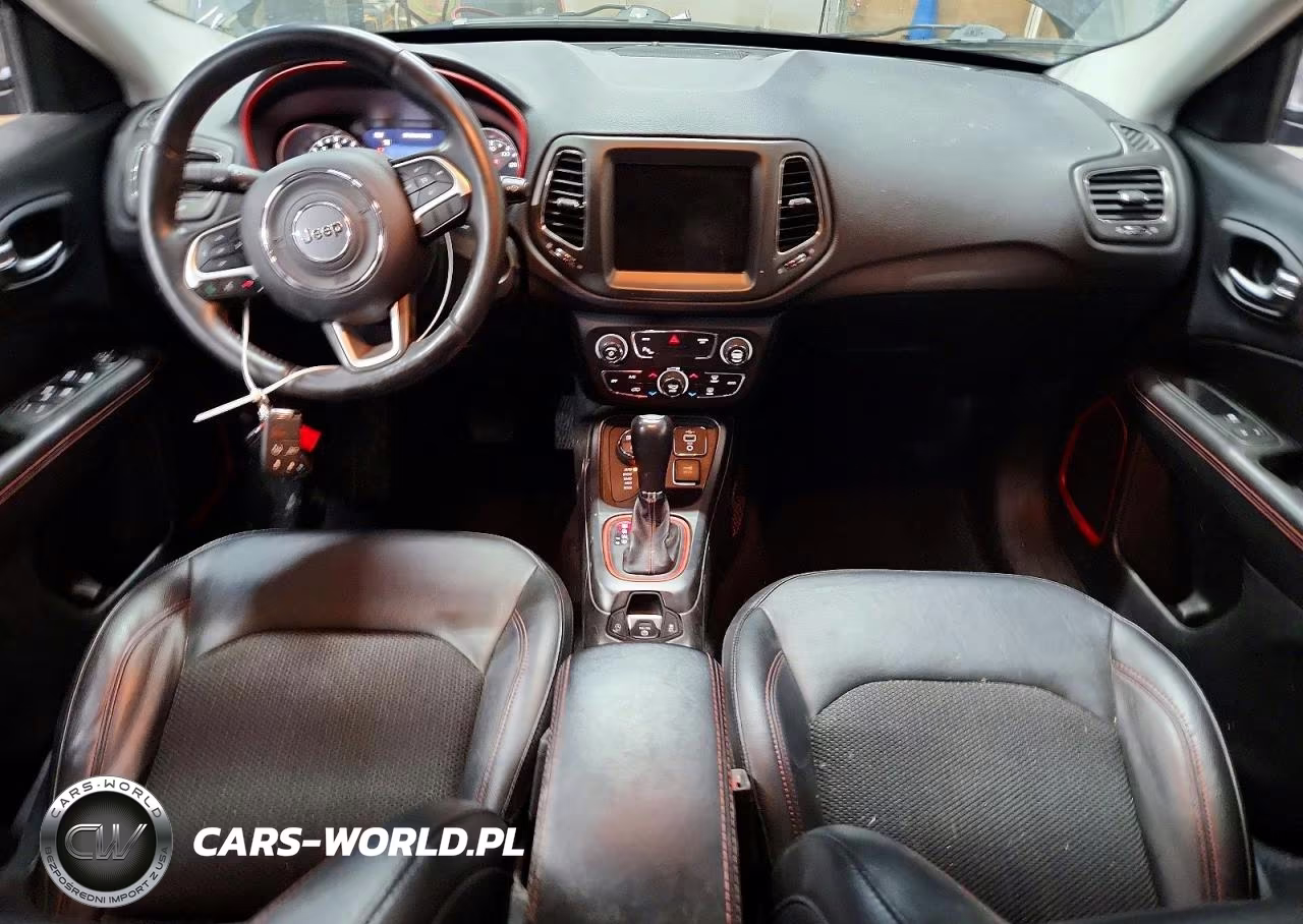 2019 Jeep Compass Trailhawk VIN:3C4NJDDB1KT747733 - 8