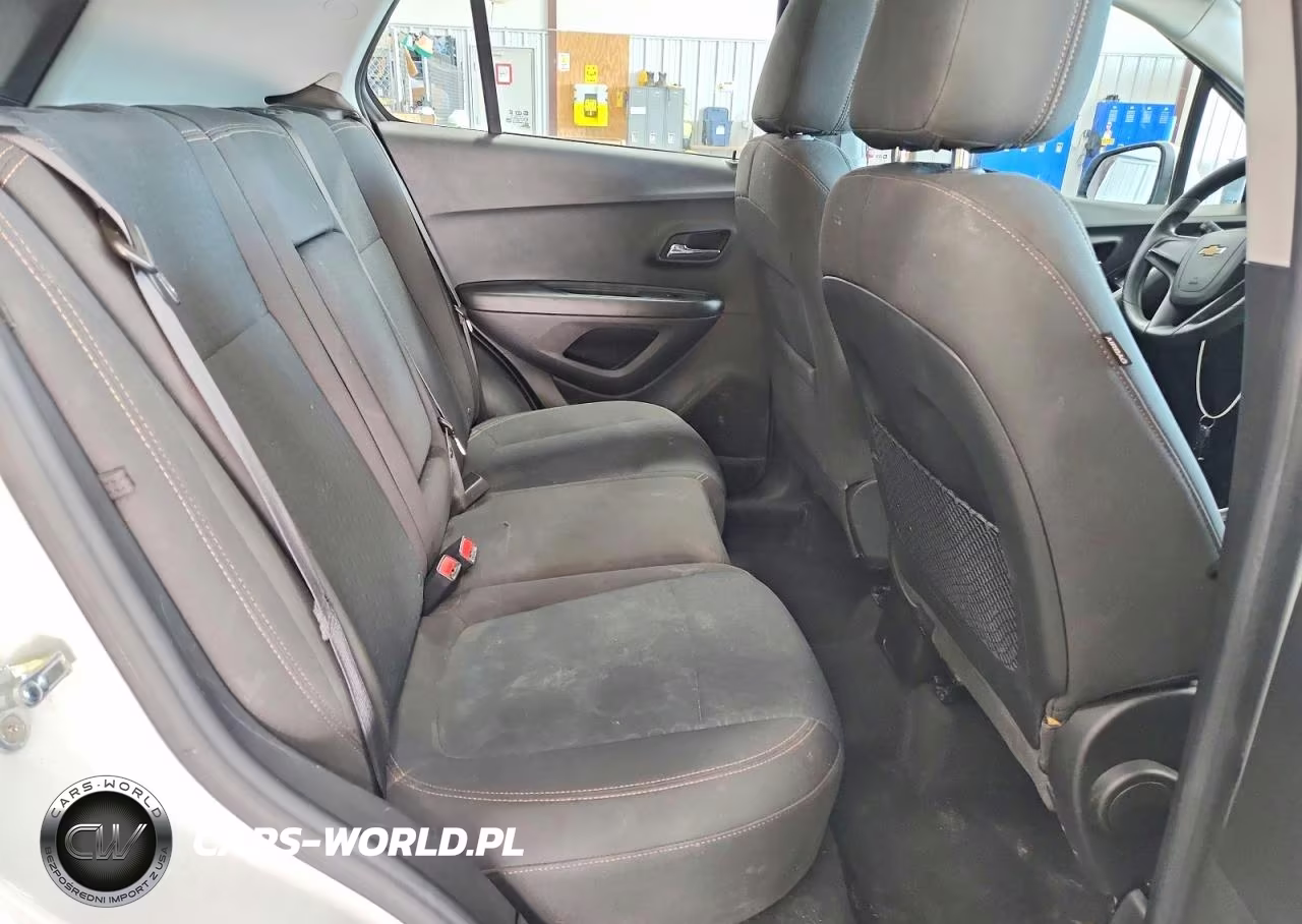 2021 Chevrolet Trax Ls VIN:KL7CJKSM3MB371103 - 10