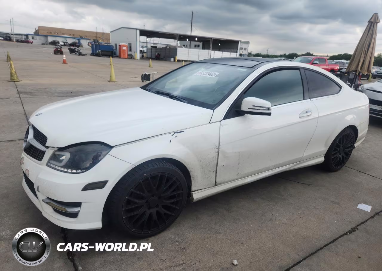 2015 Mercedes-Benz C Class C300 4D Spor