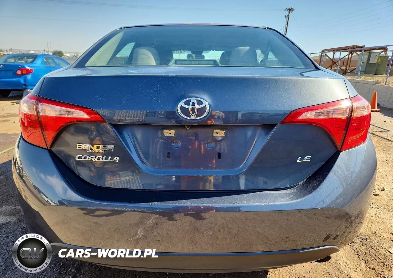2018 Toyota Corolla Le VIN:5YFBURHE4JP771151 - 6