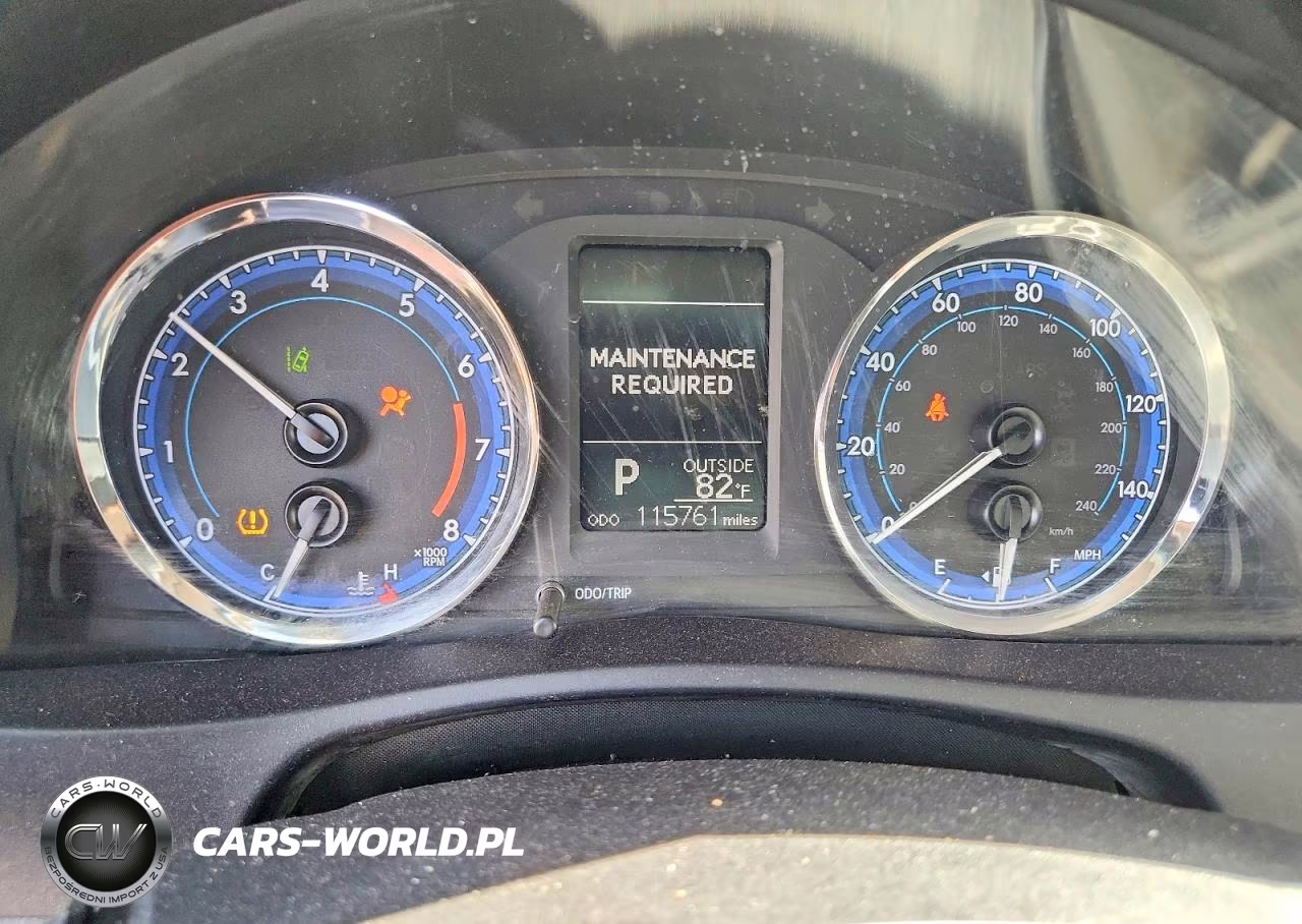 2018 Toyota Corolla Le VIN:5YFBURHE4JP771151 - 9