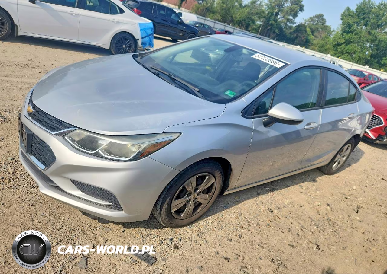 2017 Chevrolet Cruze Ls – zdjęcie 1 z 13