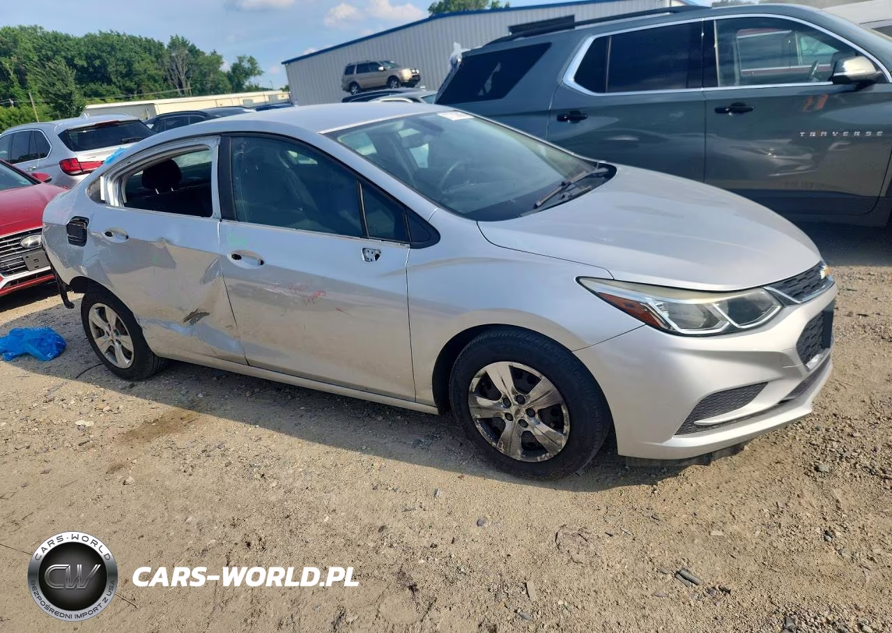 2017 Chevrolet Cruze Ls VIN:1G1BC5SM5H7160786 - 4
