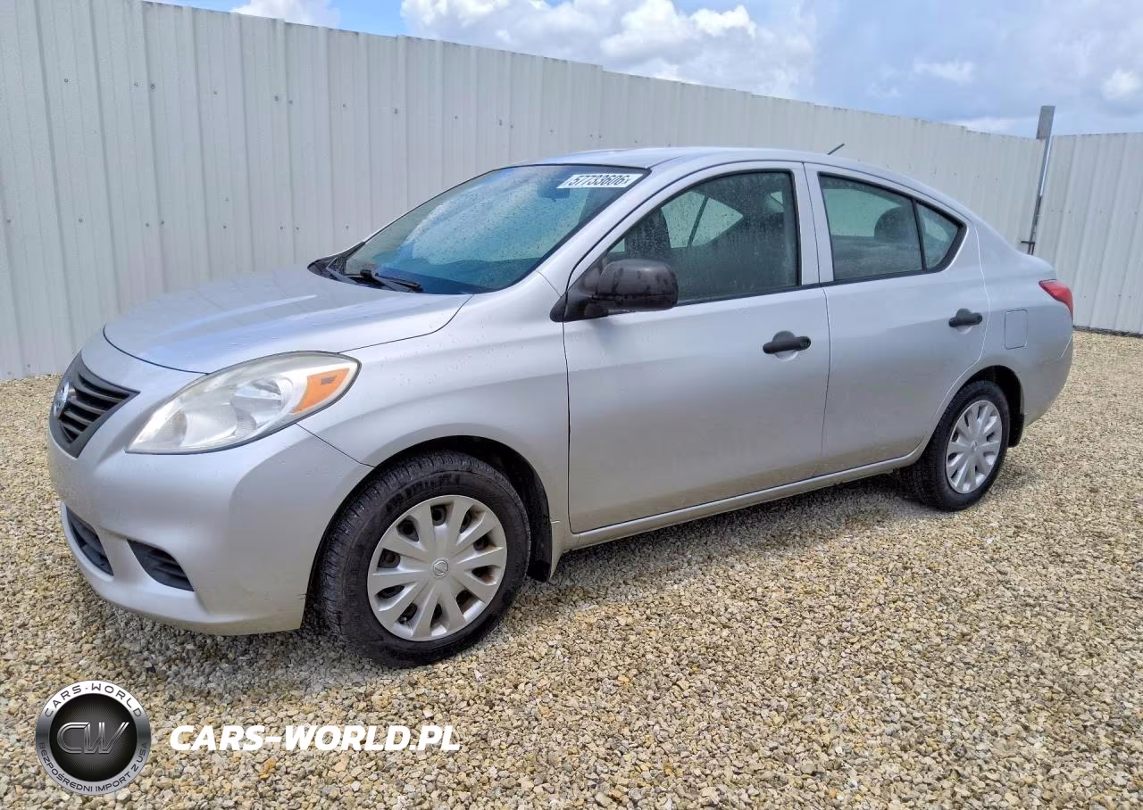 2012 Nissan Versa 1.6 S