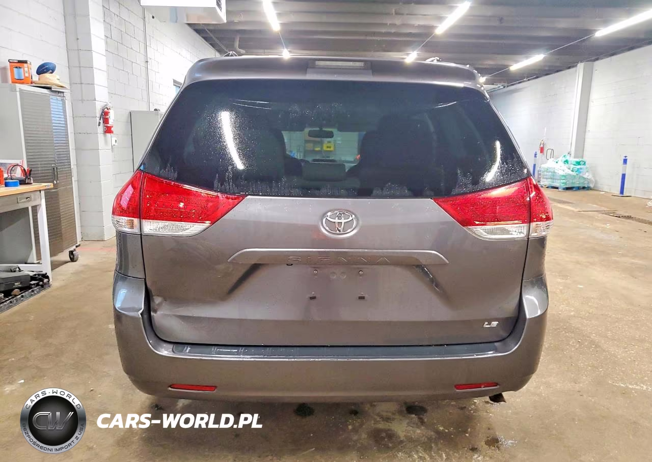 2013 Toyota Sienna Le VIN:5TDKK3DC3DS389762 - 6