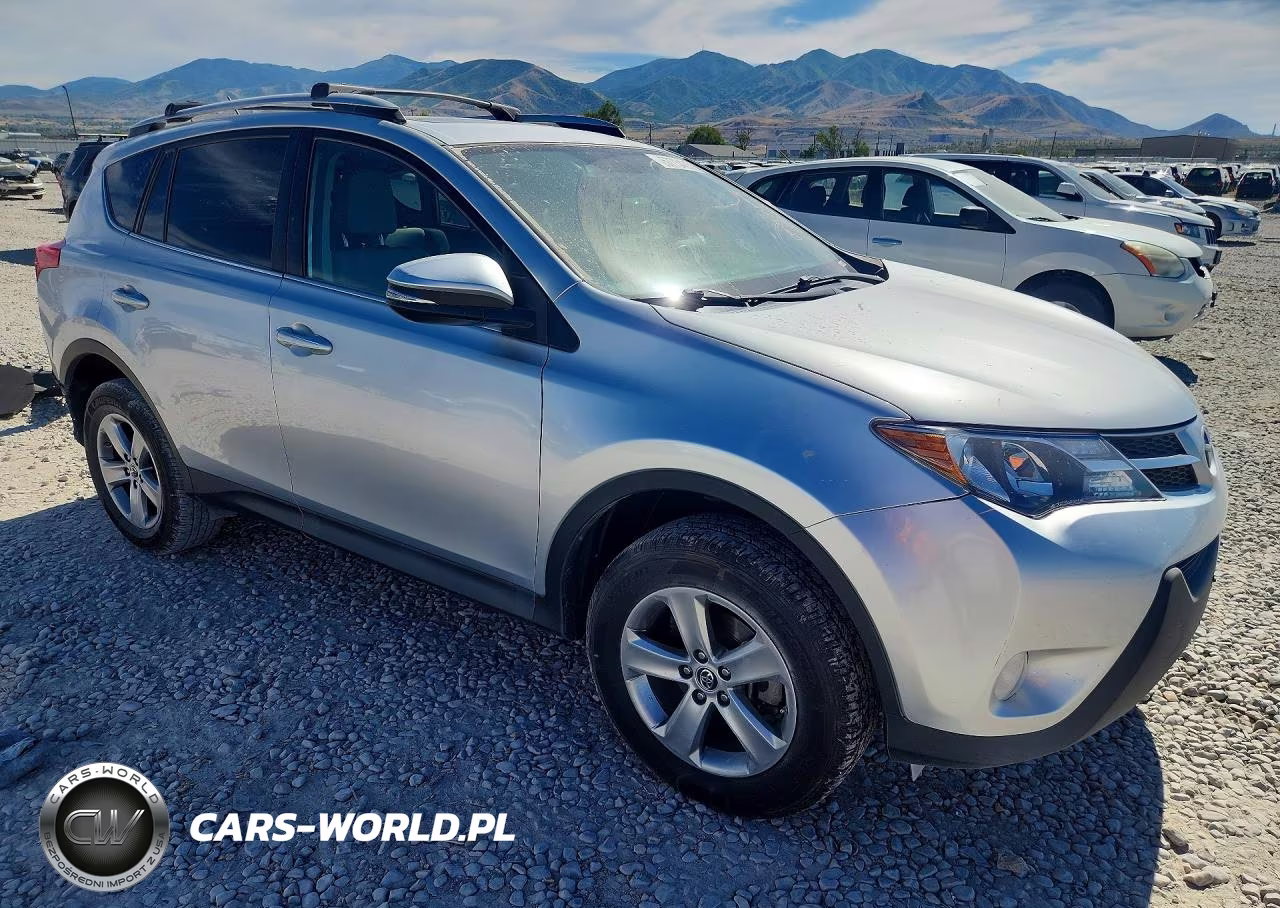 2015 Toyota Rav4 Xle VIN:2T3WFREV3FW154420 - 4