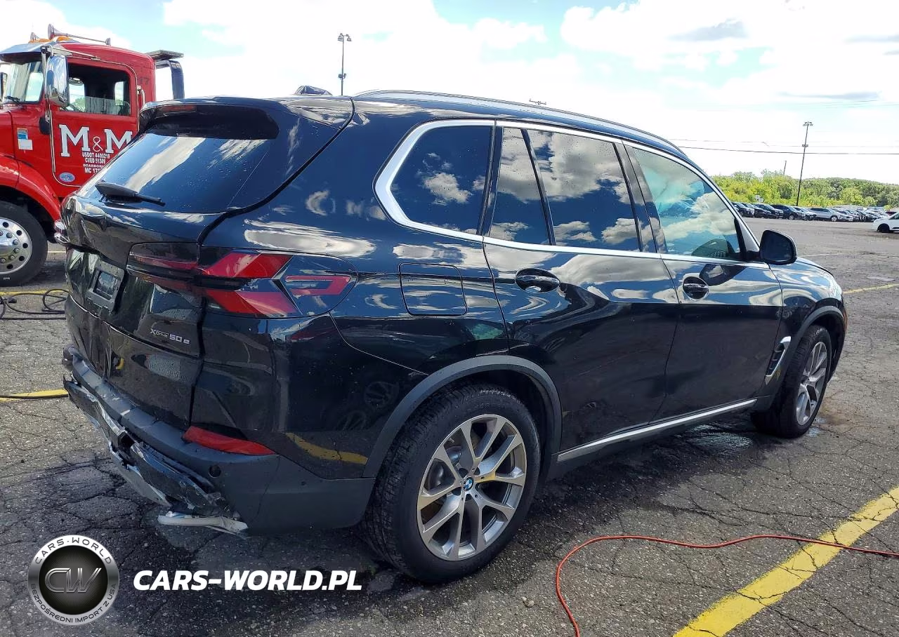 2026 BMW X5 xDrive50E VIN:5UX43EU09T9186801 - 3