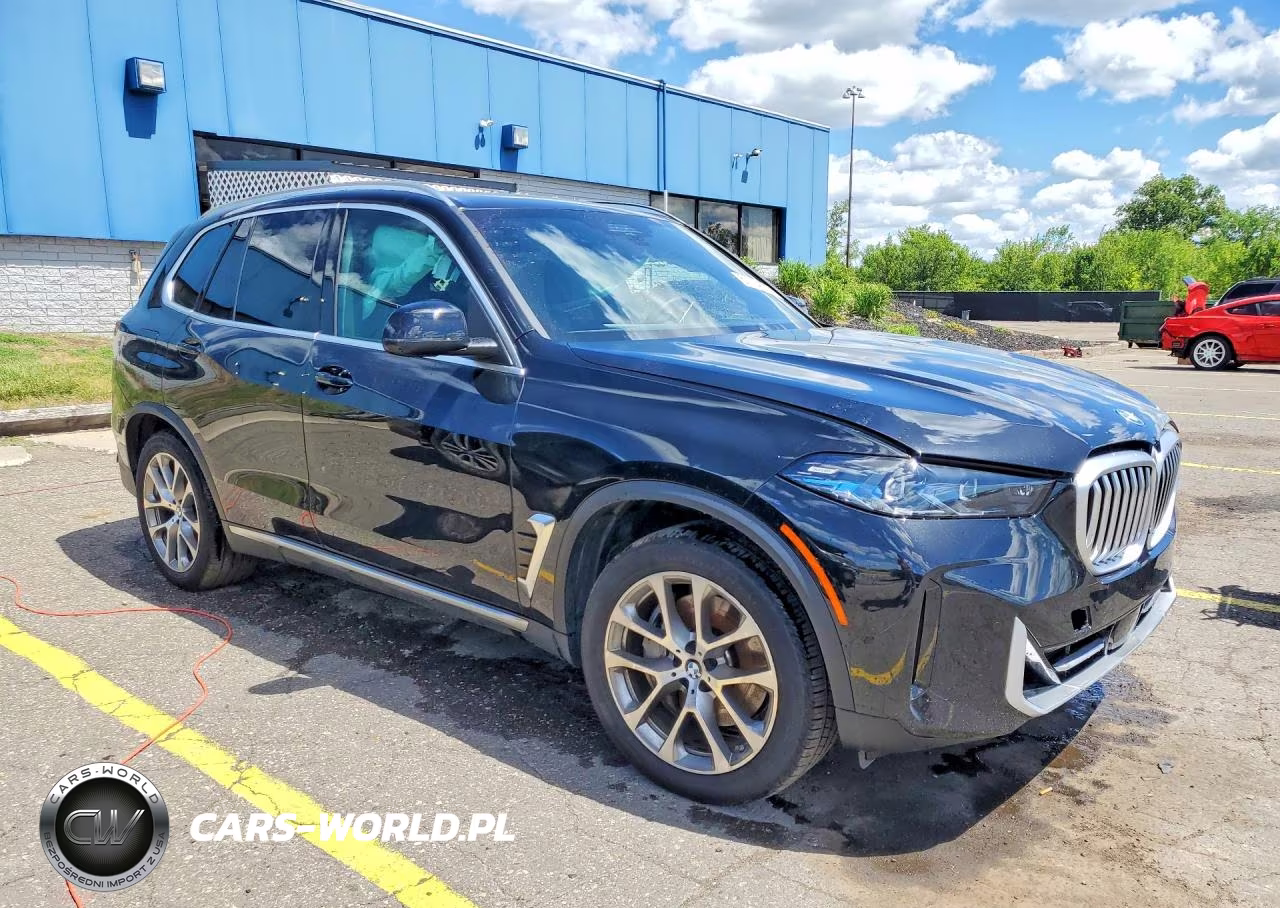 2026 BMW X5 xDrive50E VIN:5UX43EU09T9186801 - 4