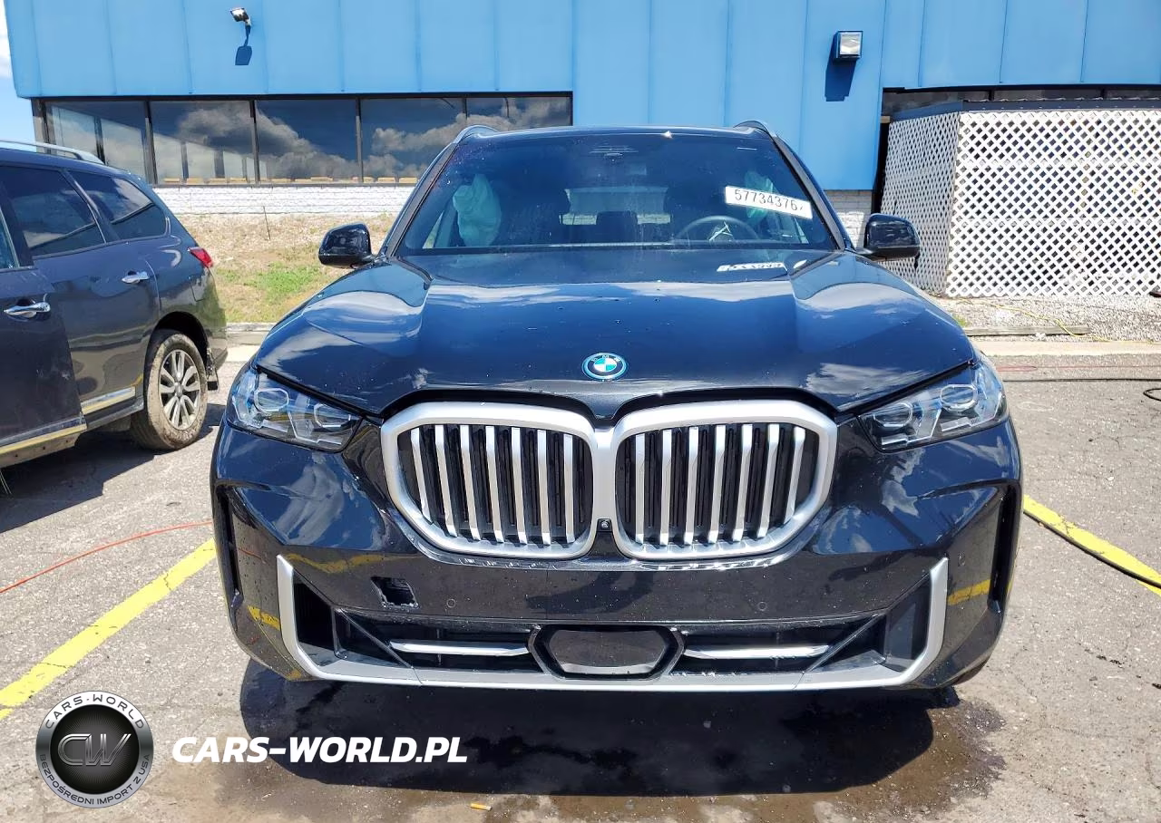 2026 BMW X5 xDrive50E VIN:5UX43EU09T9186801 - 5