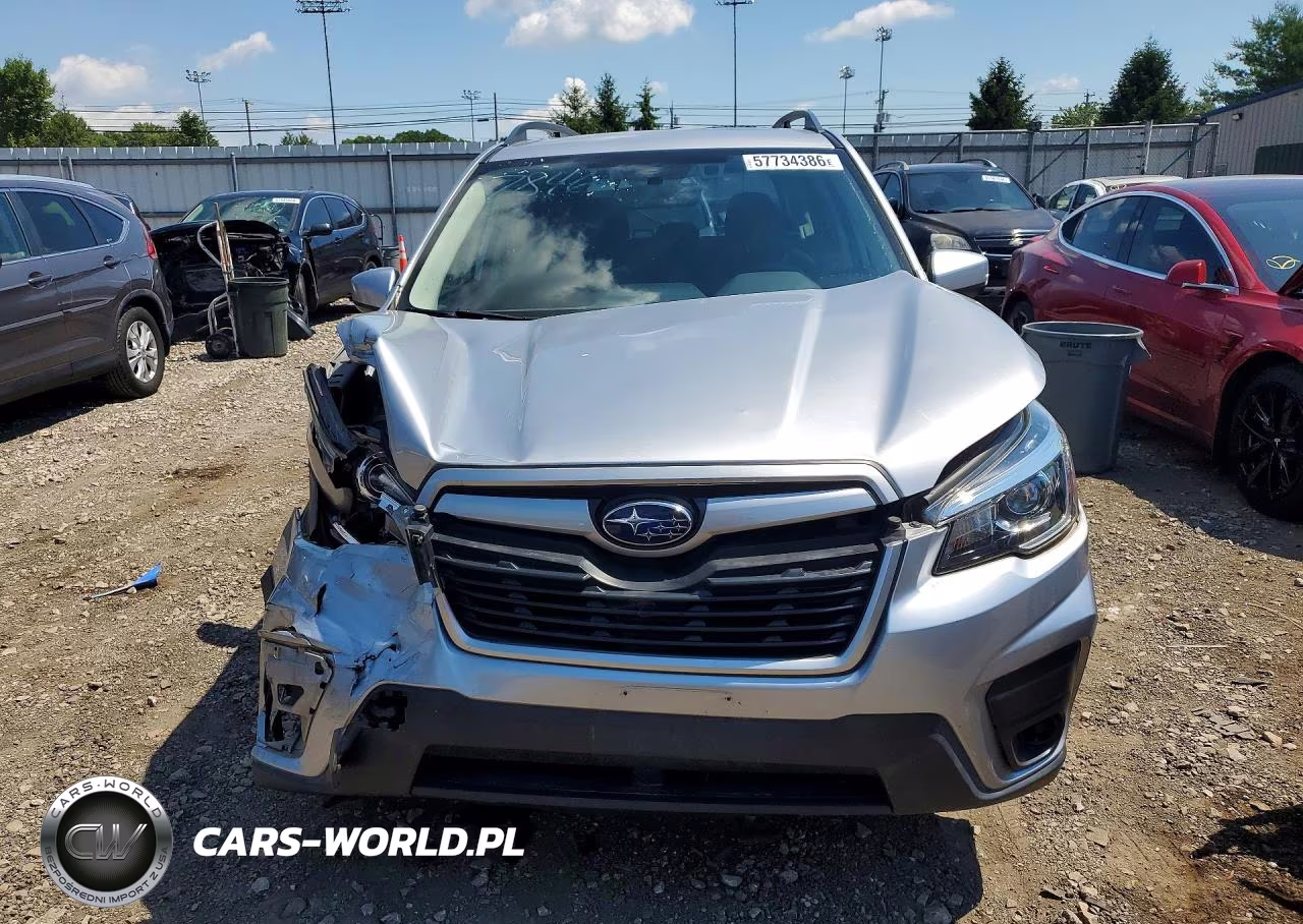 2019 Subaru Forester Premium VIN:JF2SKAEC5KH407846 - 5