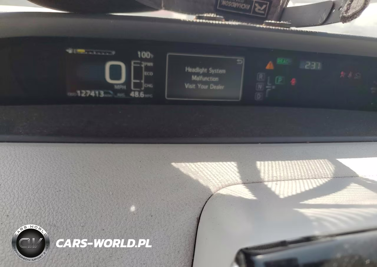 2016 Toyota Prius VIN:JTDKARFU1G3027995 - 9