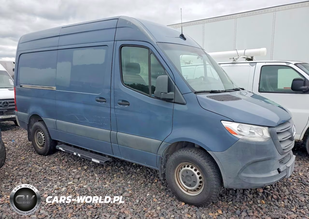 2019 Mercedes Benz Sprinter 2500 Delivery Van VIN:WD4PF0CD5KP102034 - 4
