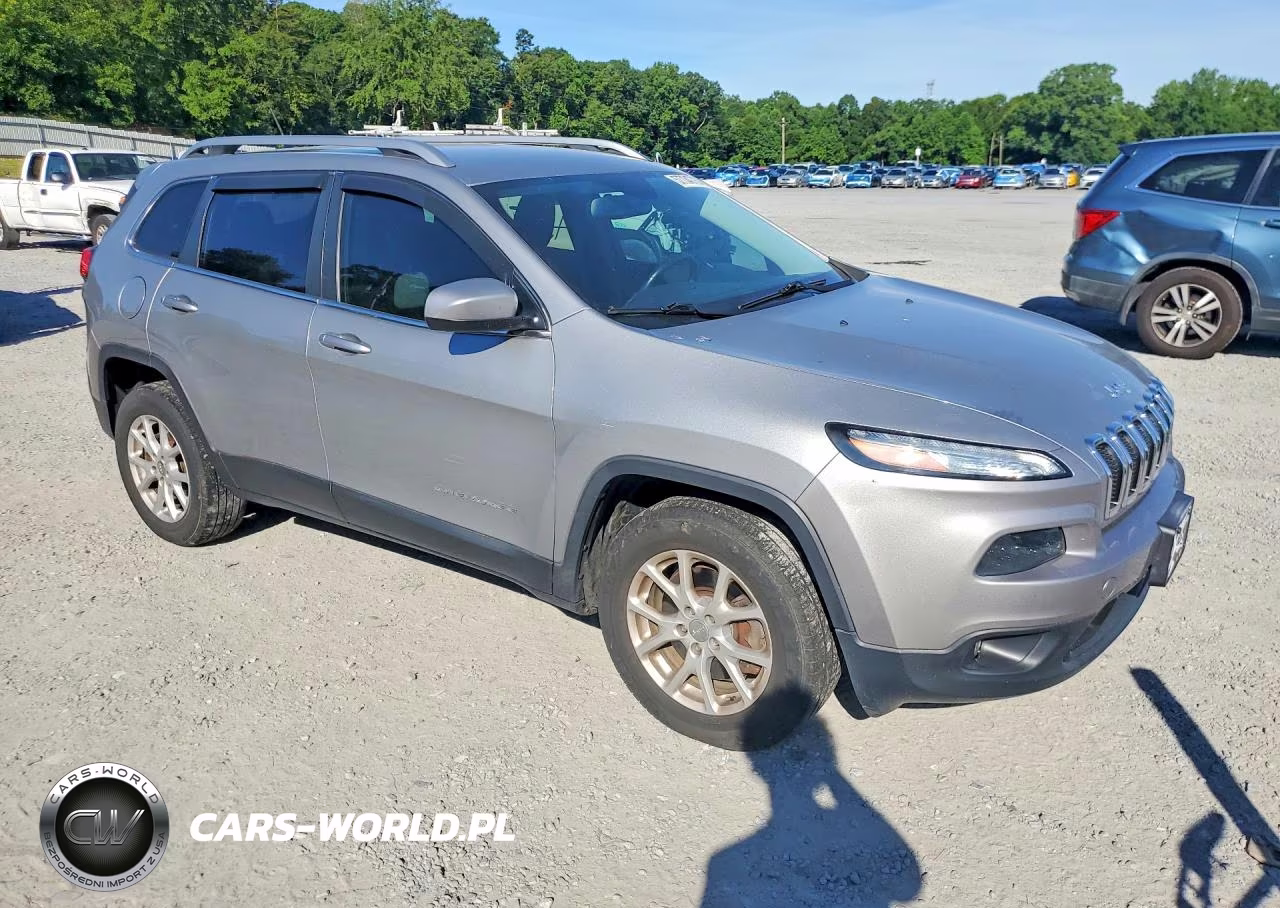 2014 Jeep Cherokee Latitude VIN:1C4PJMCB4EW243816 - 4