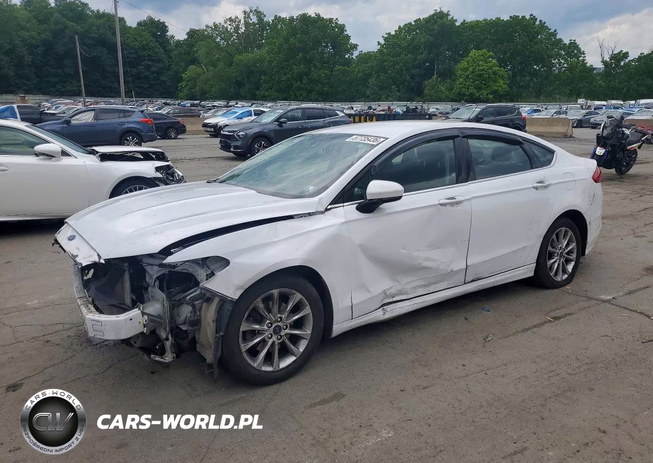 2017 Ford Fusion Se – zdjęcie 1 z 12