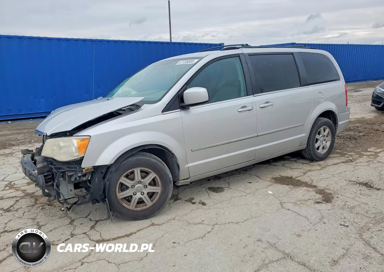2010 Chrysler Town & Country Touring