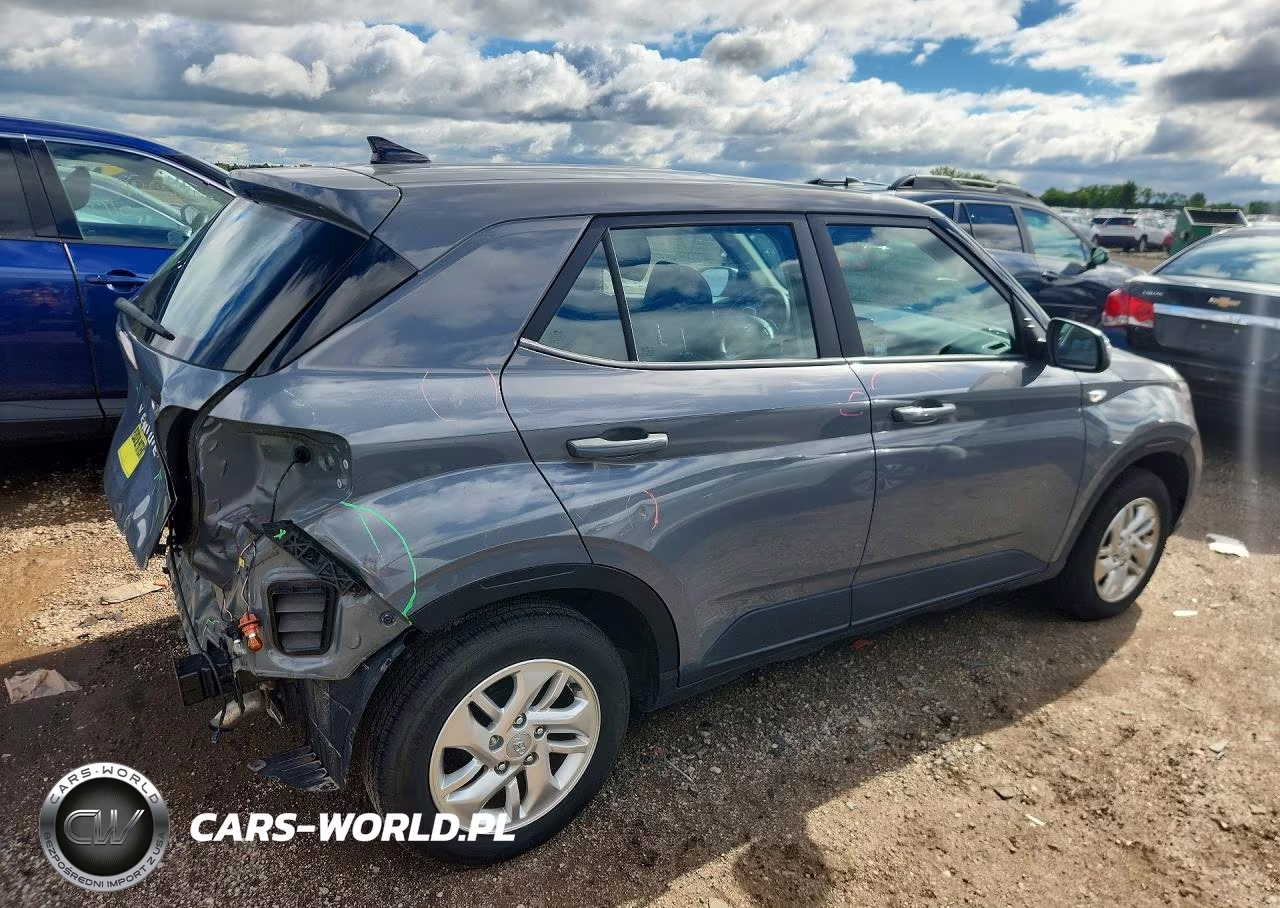 2021 Hyundai Venue Se VIN:KMHRB8A32MU089461 - 3