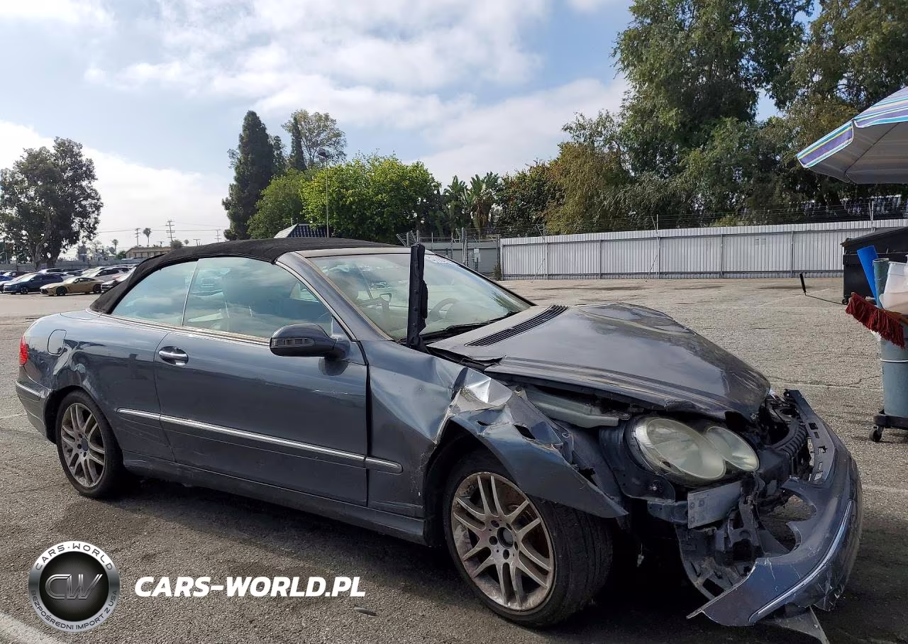 2009 Mercedes-Benz Clk 350 VIN:WDBTK56F89T104424 - 4