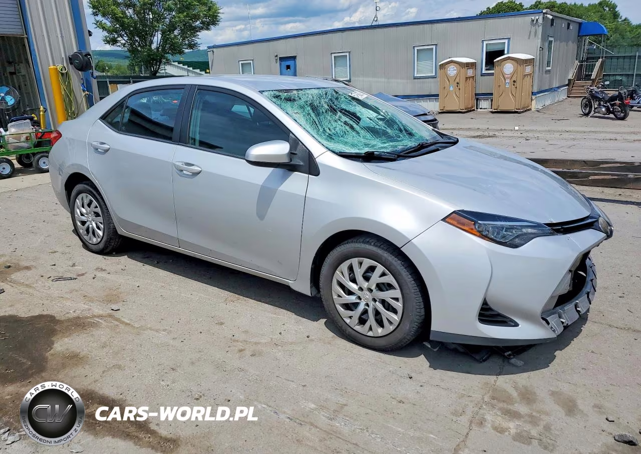 2019 Toyota Corolla Le VIN:2T1BURHE0KC129298 - 4
