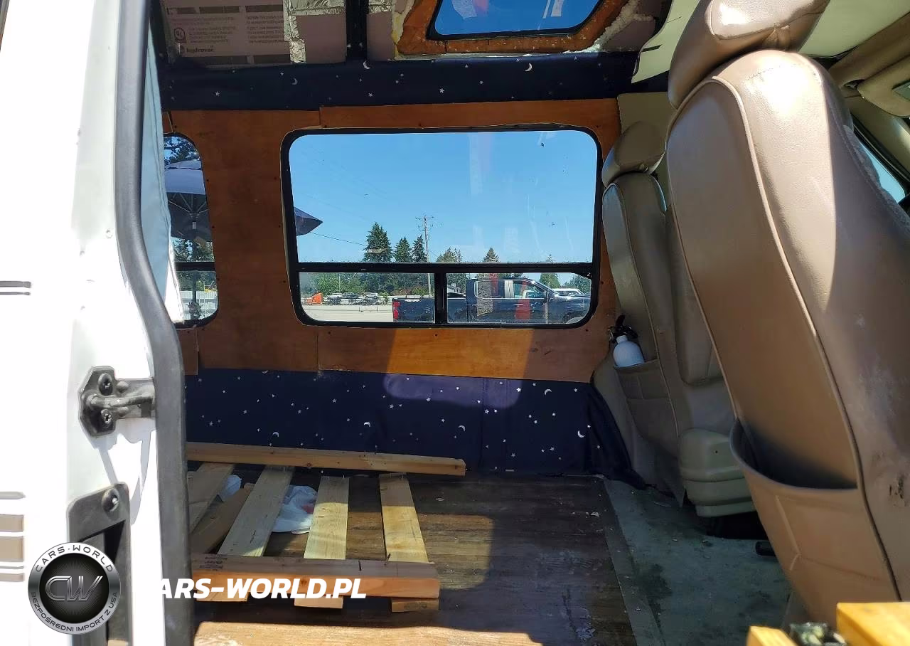 2001 Ford E-250 VIN:1FDPE24LX1HB29913 - 10