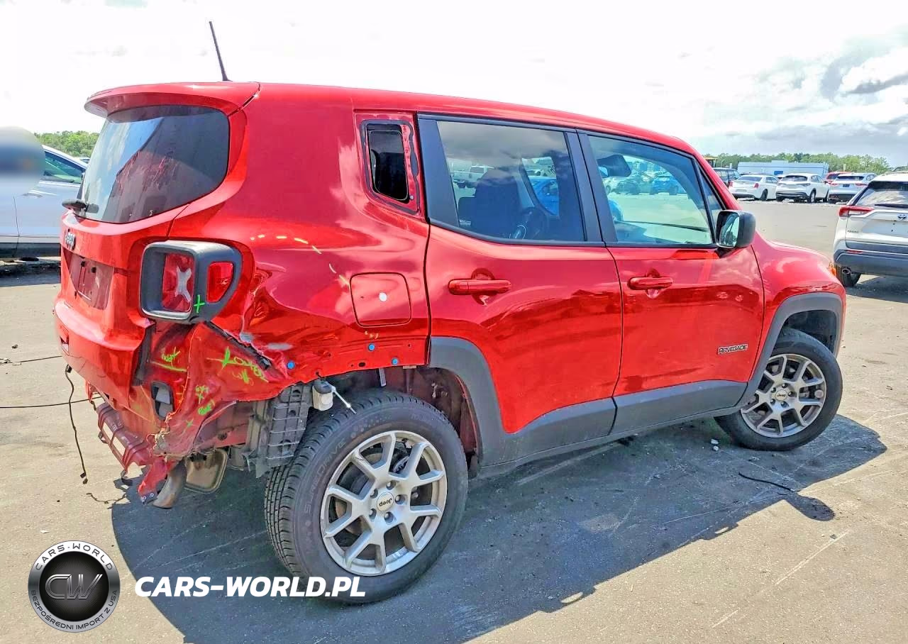2023 Jeep Renegade Latitude VIN:ZACNJDB14PPP62877 - 3