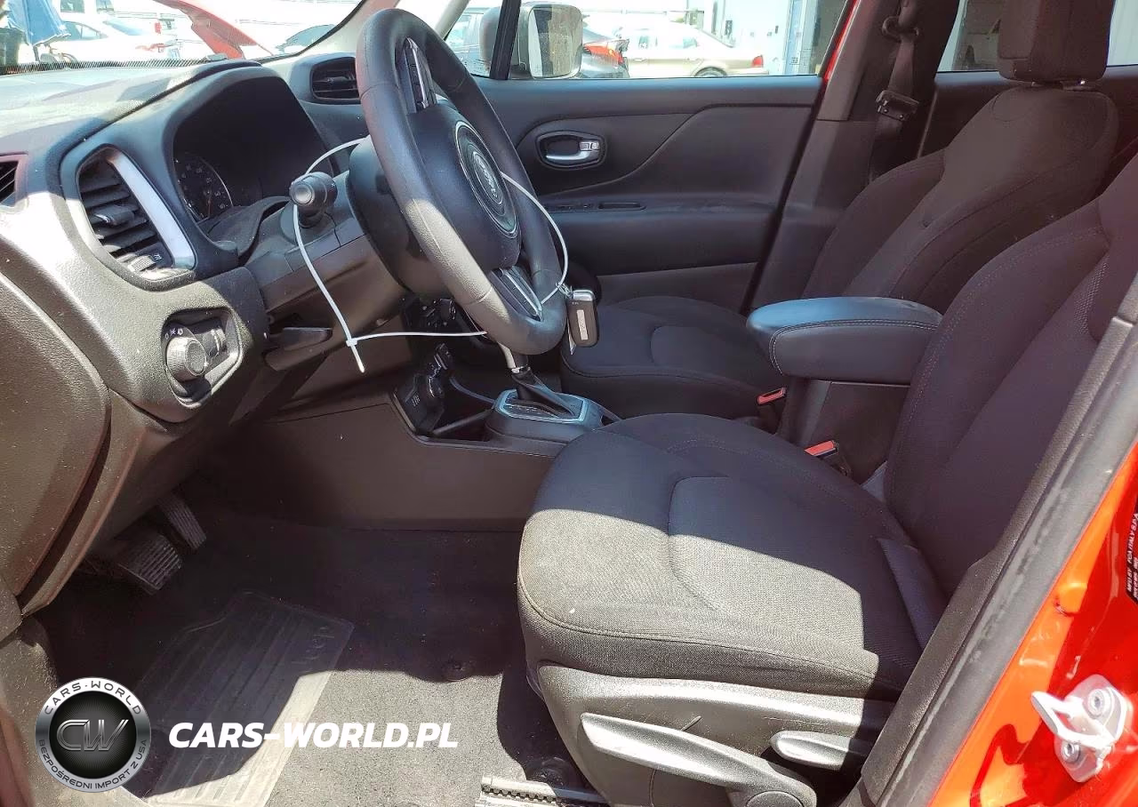 2023 Jeep Renegade Latitude VIN:ZACNJDB14PPP62877 - 7