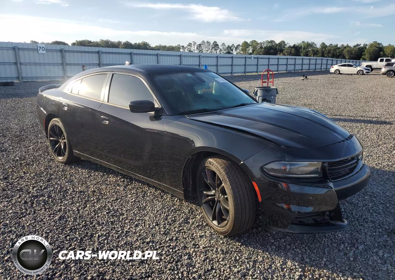 2018 Dodge Charger Sxt Plus VIN:2C3CDXHG1JH135341 - 4