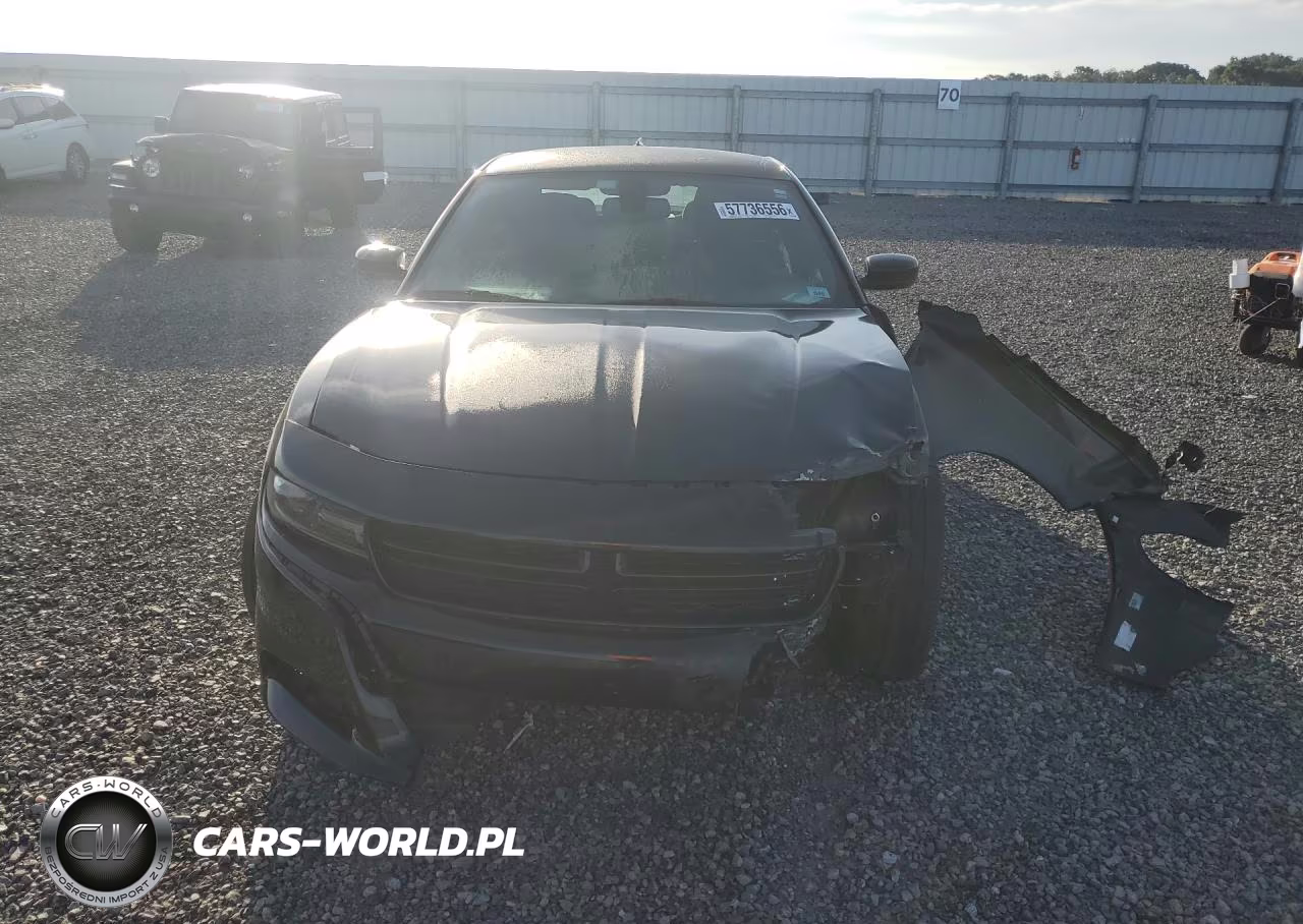 2018 Dodge Charger Sxt Plus VIN:2C3CDXHG1JH135341 - 5