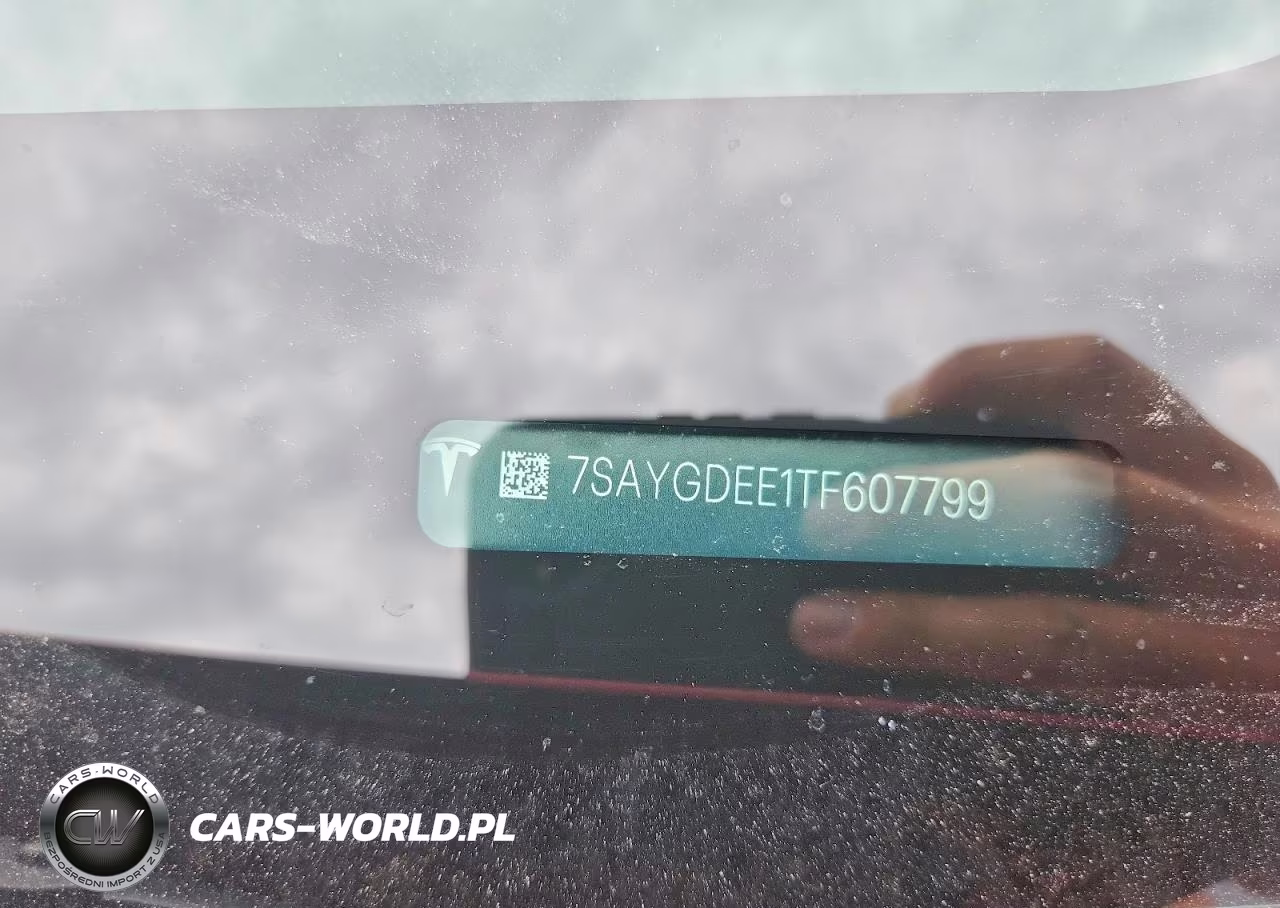 2026 Tesla Model Y VIN:7SAYGDEE1TF607799 - 12