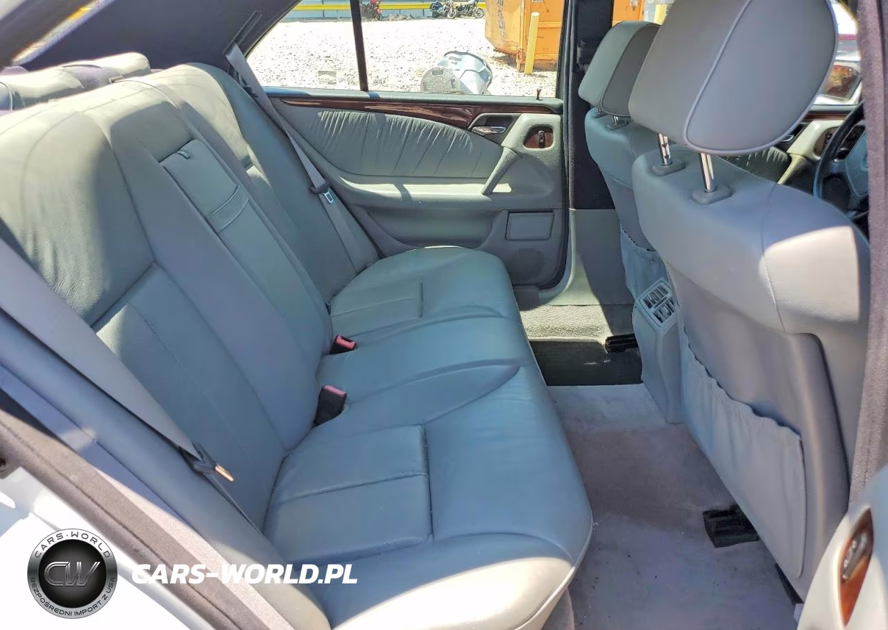 1998 Mercedes-Benz E 300Td VIN:WDBJF25F5WA624521 - 10