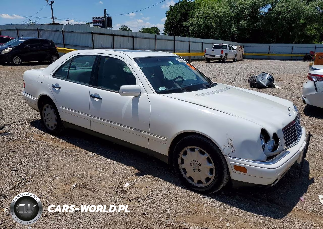 1998 Mercedes-Benz E 300Td VIN:WDBJF25F5WA624521 - 4