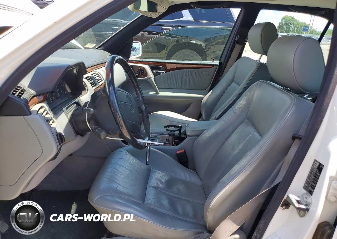 1998 Mercedes-Benz E 300Td VIN:WDBJF25F5WA624521 - 7