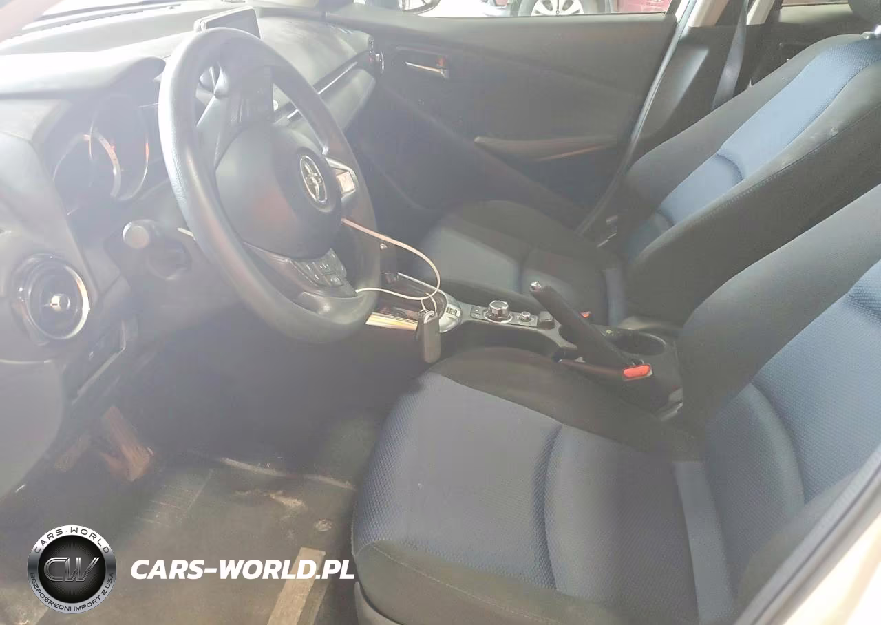 2017 Toyota Yaris Ia Base VIN:3MYDLBYV5HY165209 - 7